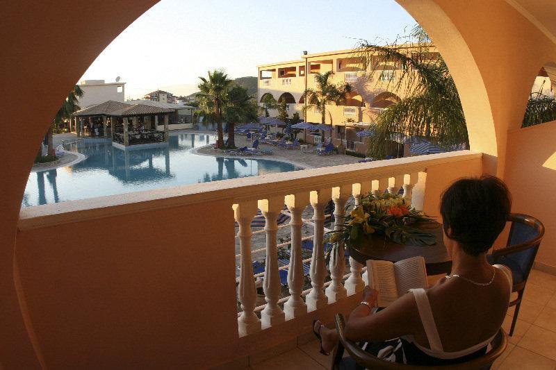 Zante Village Hotel Аліканас Екстер'єр фото